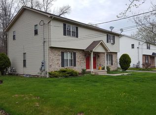 230 Roberts St, Niles, OH