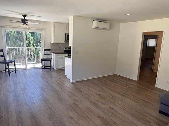 2nd image of 3846 Prospect Ave APT 6