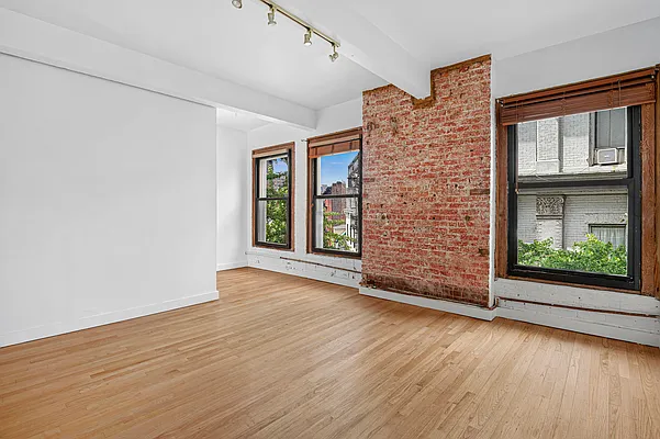 10 Christopher Street #5C