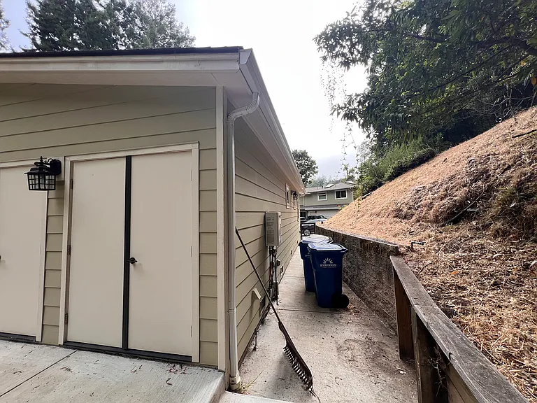 3570 Misty Ln — Photo 10