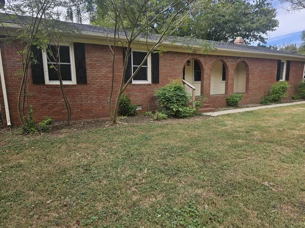 3940 Tanglewood Dr, Hopkinsville, KY 42240