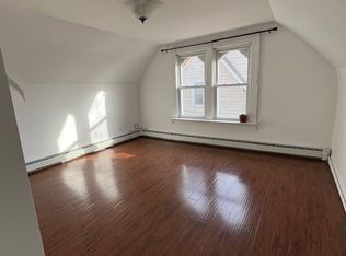 464 River Rd, Bogota, NJ 07603