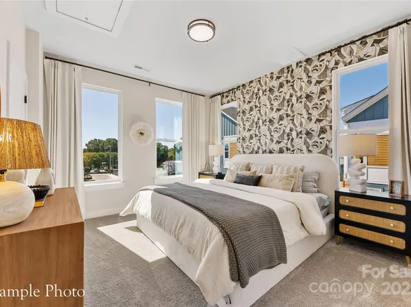 550 Rountree Rd #10, Charlotte, NC 28217