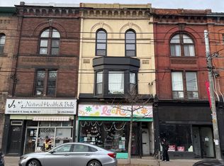 1380 Queen St W FLOOR 3, Toronto, ON M6K 1L7