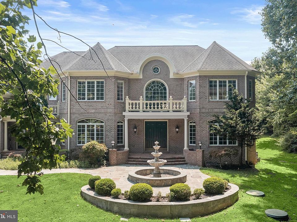 1st image of 11616 Mirror Pond Ct