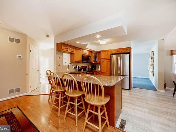 5th image of 621 Fagleysville Rd