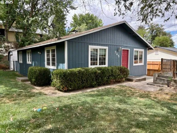 725 SE 9th St, Pendleton, OR 97801
