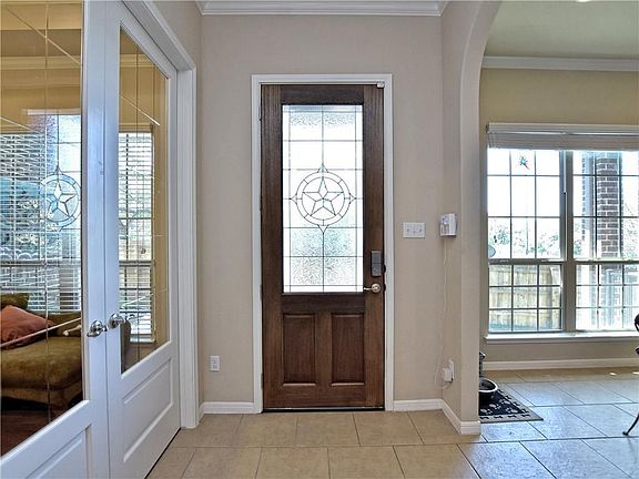 2nd image of 561 Scenic Bluff Dr