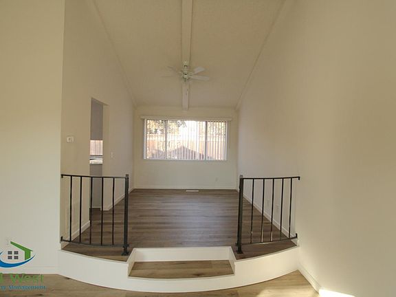 3rd image of 337 Avenida Arboles