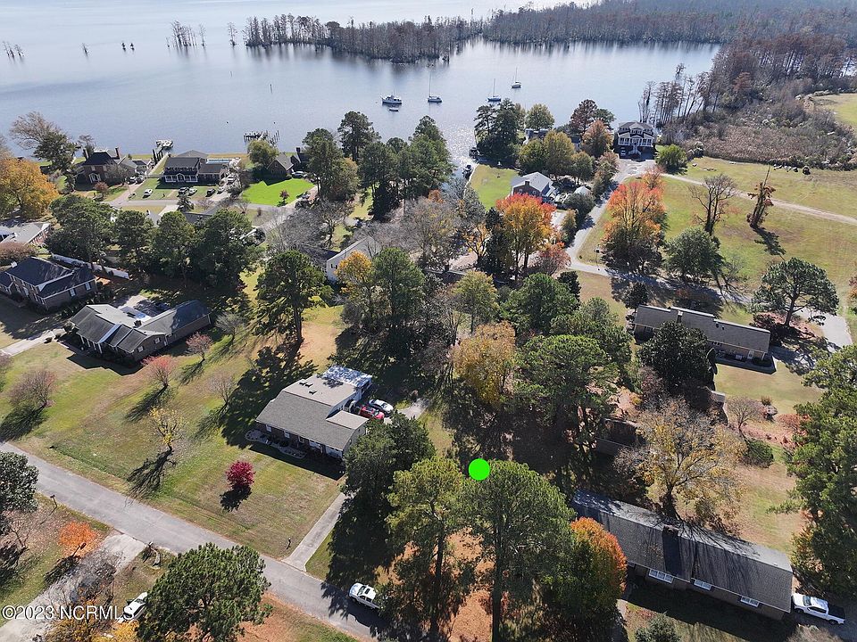 2nd image of 102 Queen Anne Drive