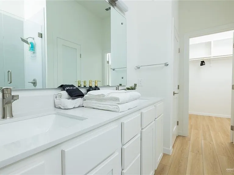 2707 W Kerria Ave — Photo 27