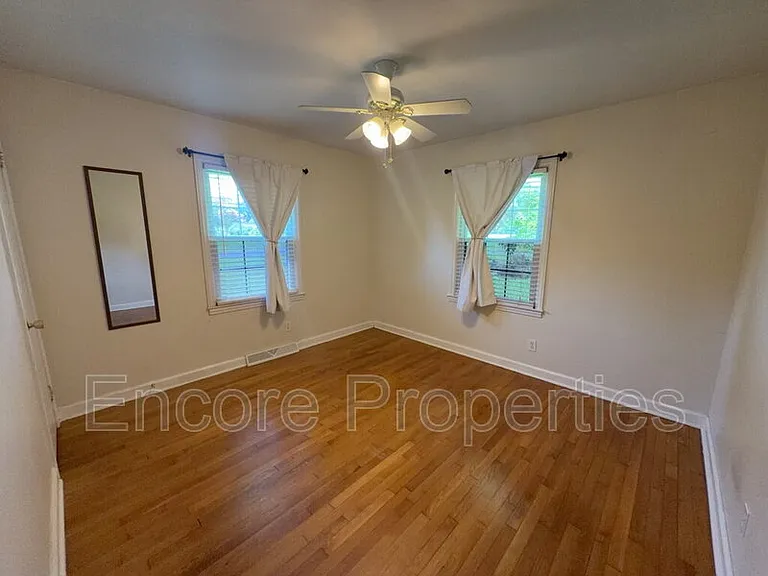 2603 Windy Hill Rd — Photo 11