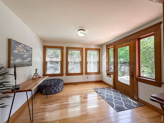 3rd image of 345 Lincoln St