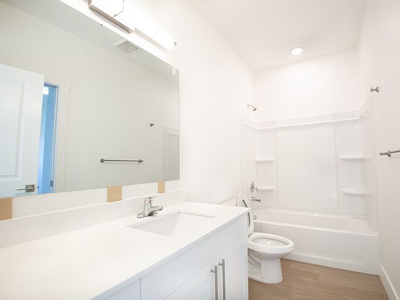 2nd image of 2085 N Main St #101