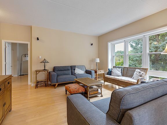 5th image of 310 E Church St Unit 203