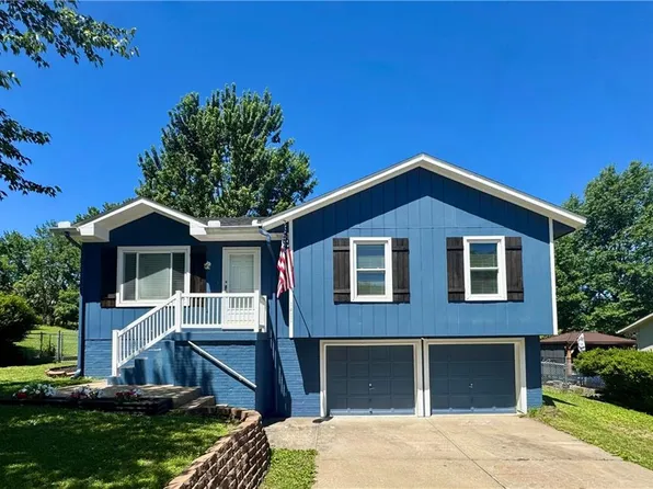 1411 Andrew St, Pleasant Hill, MO 64080