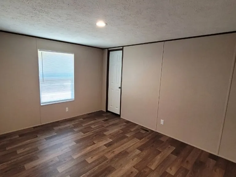 39 Sunnybrook Ln — Photo 12