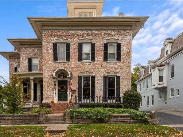 45 State St, Brockport, NY 14420