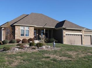 21113 S McKee Ln, Pleasant Hill, MO 64080
