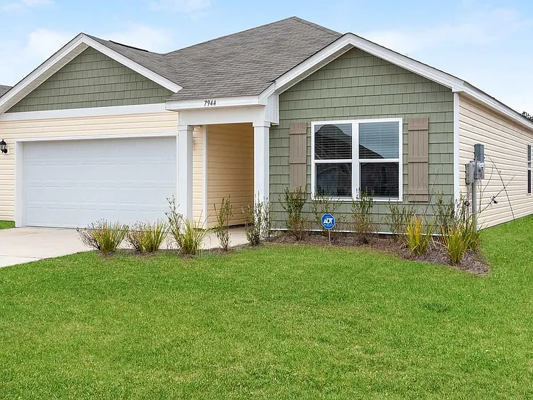 Concrete Driveway & Sidewalks w/ Double Garage