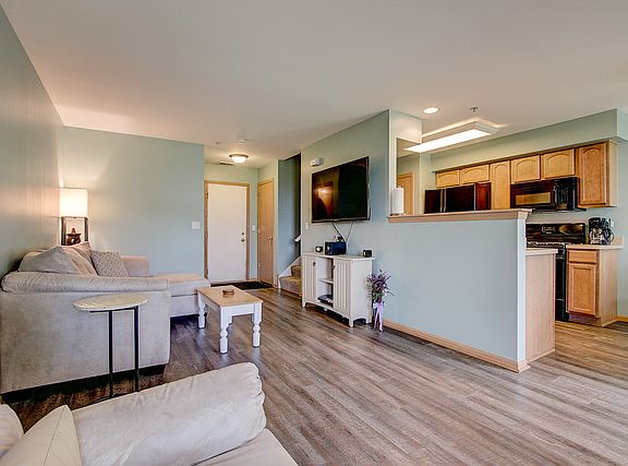 4th image of 618 Blue Springs Dr #85-2