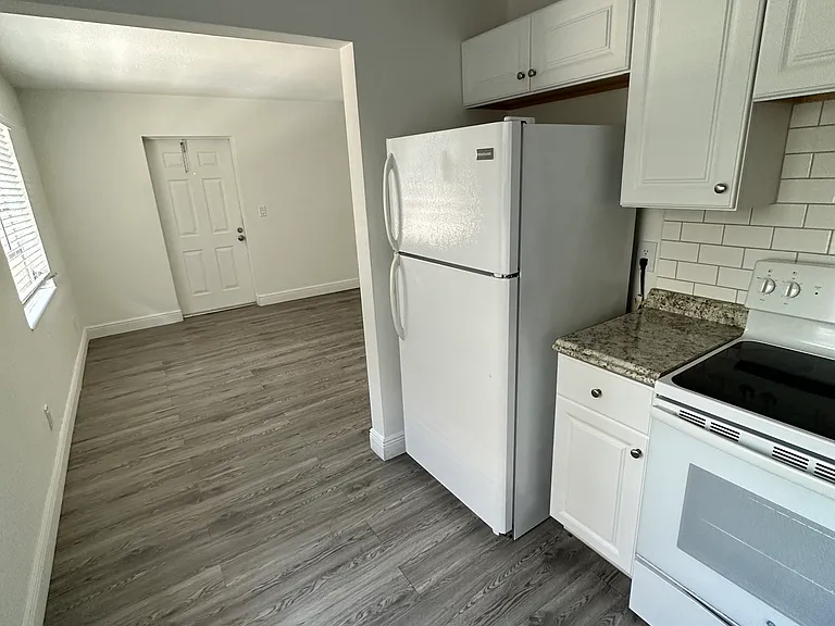 535 Spencer Dr #8 — Photo 11