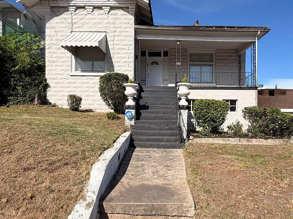 3017 Ensley Ave
