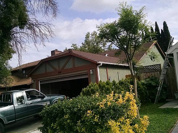 2nd image of 1364 E Gum Ave