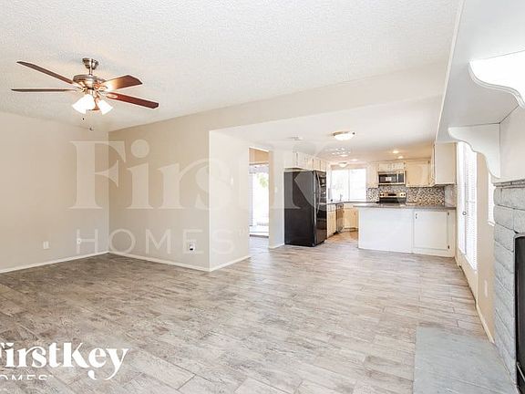 5th image of 3802 W Juniper Ave