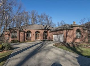 5920 Valley Pkwy, North Royalton, OH 44133
