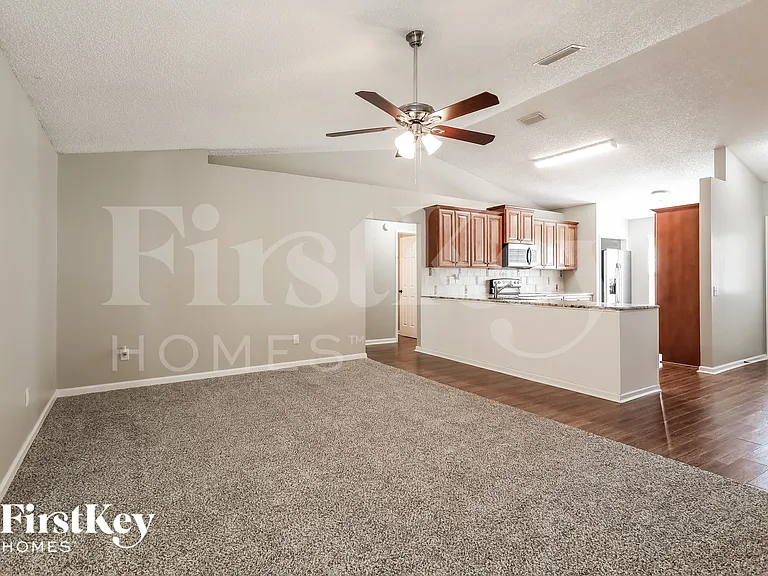 1598 Twin Oak Dr — Photo 5