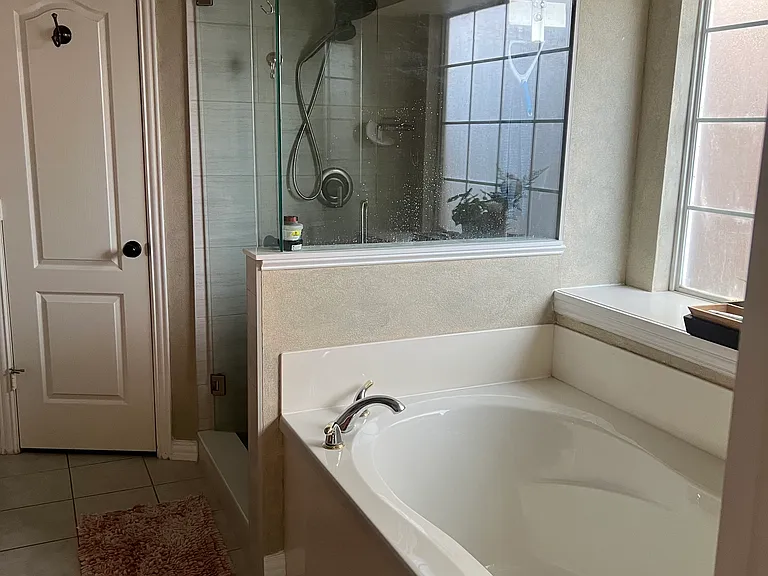 Yellowstone Ct — Photo 18