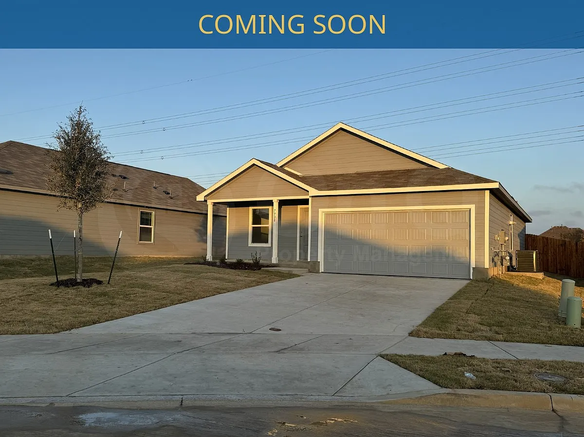 3 bed, 2.0 bath, 1268 sqft, $1,950 — Photo 1