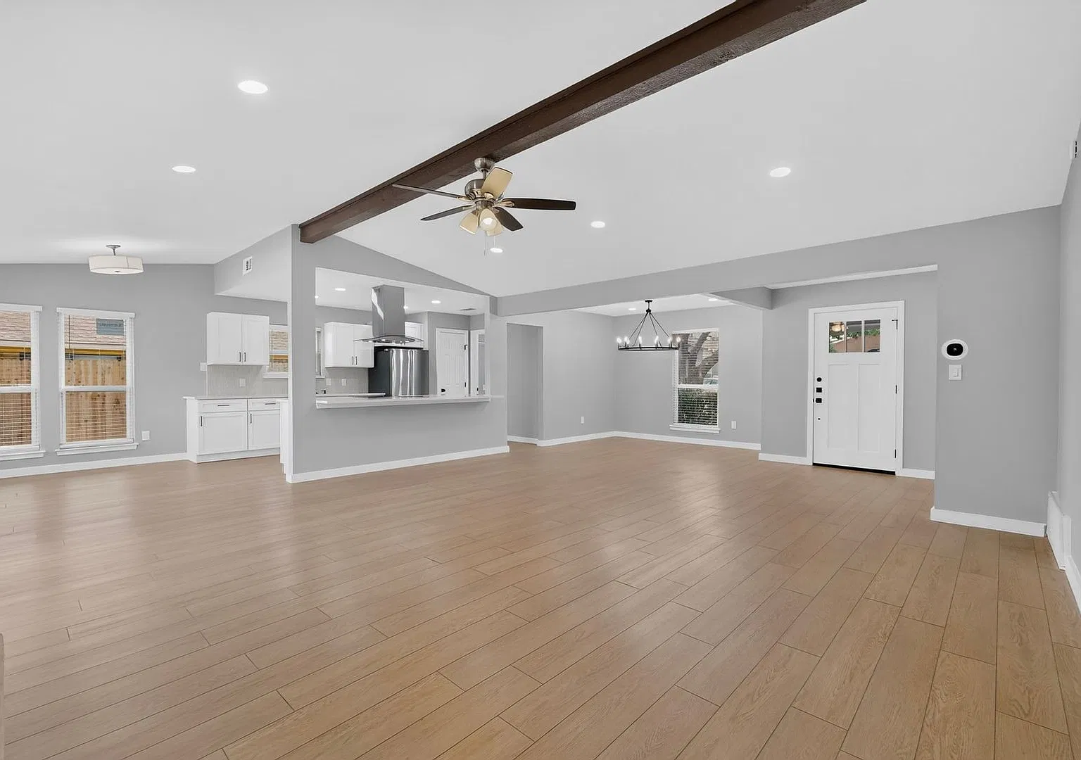 Plano Gem Ready To Be Your Home — Photo 3