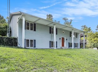 22930 Roys Rd, Centreville, MI 49032