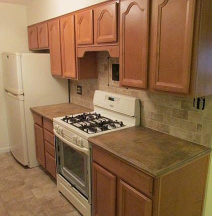 4th image of 11 Silverwood Cir APT 2