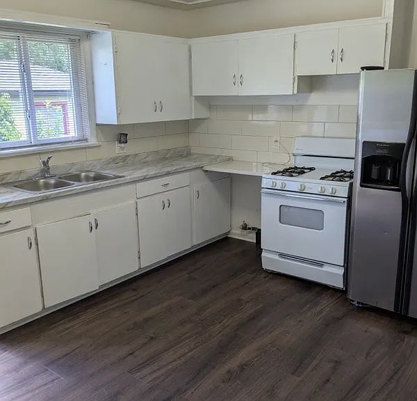 24 Lowell Blvd — Photo 1