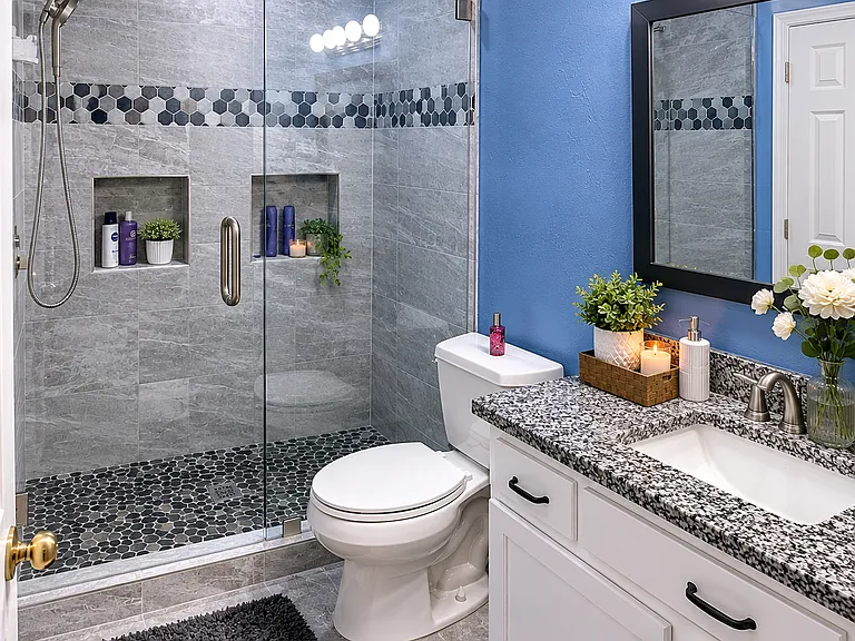 344 Clayton St — Photo 9