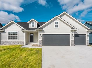 1209 SW 7th St, Grimes, IA 50111