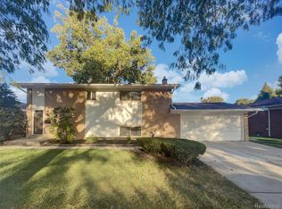 14164 Bainbridge St, Livonia, MI 48154