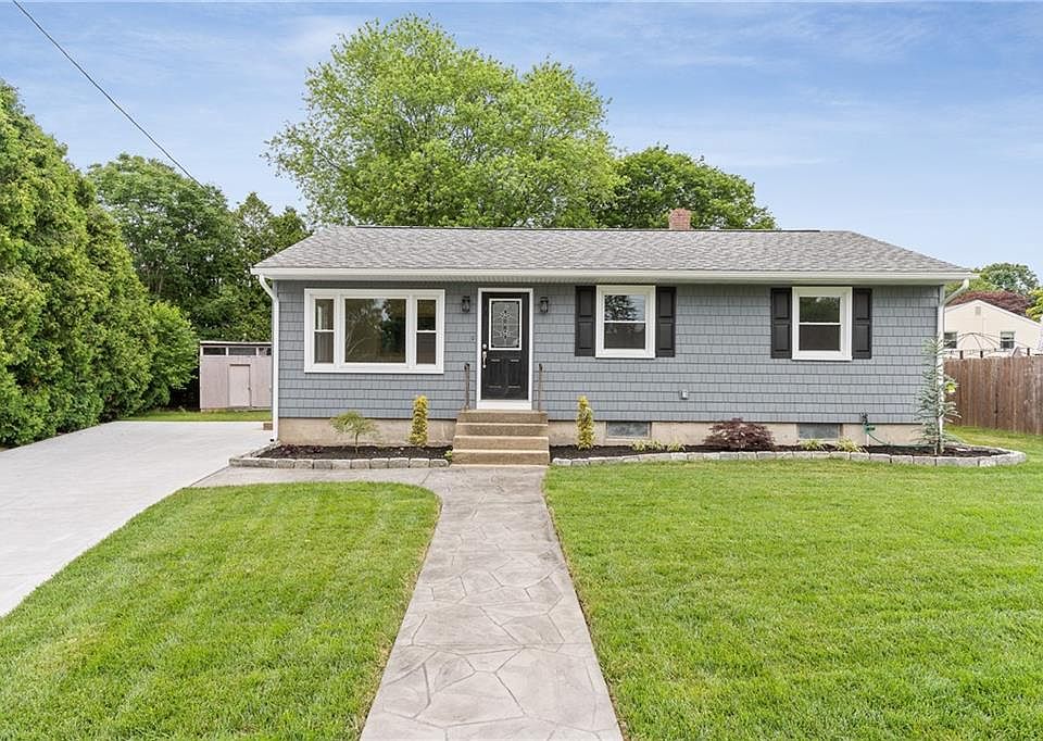 1st image of 24 Meadow Dr