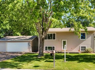 220 Walnut Ave SW, Saint Michael, MN 55376