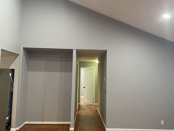 4th image of 334 Lassenpark Cir
