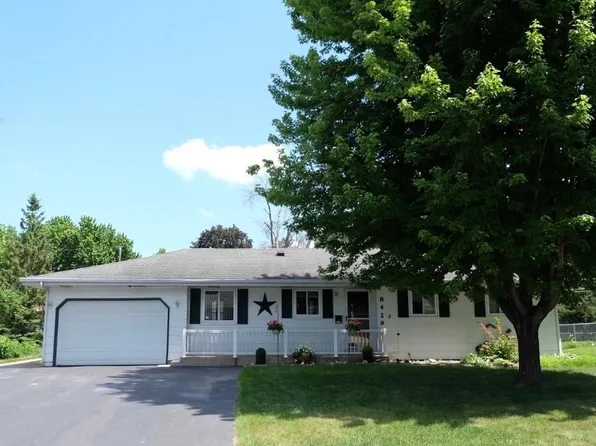 8429 Columbus Ave S, Bloomington, MN 55420