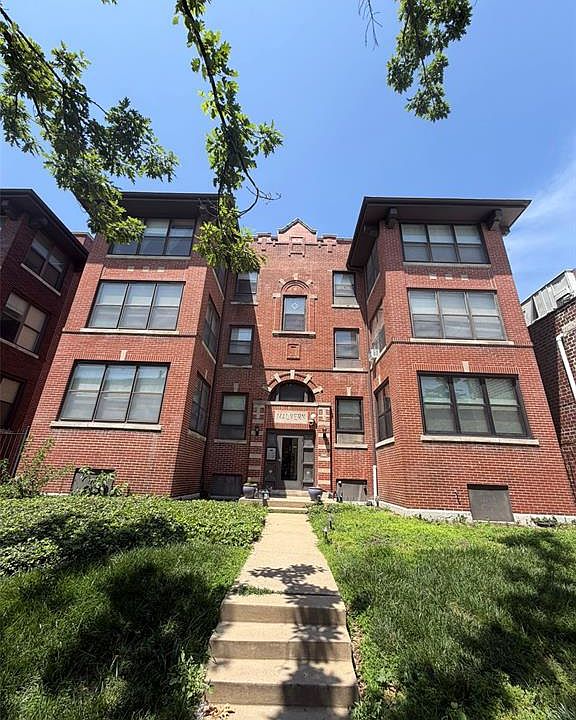 1st image of 5621 Pershing Ave APT 13