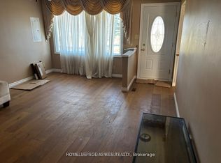 543 Glendene Cres, Waterloo, ON N2L 4P3