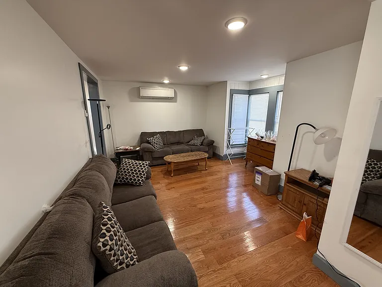 413 S Aurora St #1 — Photo 9