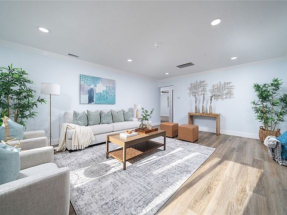 3rd image of 8017 Cambridge Ave