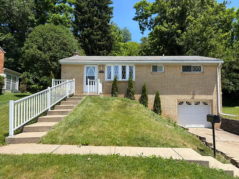 173 Connie Dr — Photo 1