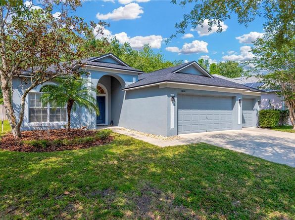 19246 Meadow Pine Dr, Tampa, FL 33647